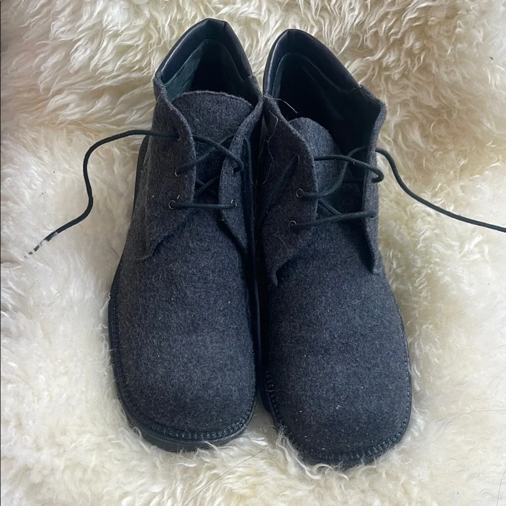 Made in Italy‼️ Gray and Black Chukka Boots with Minimalist Design